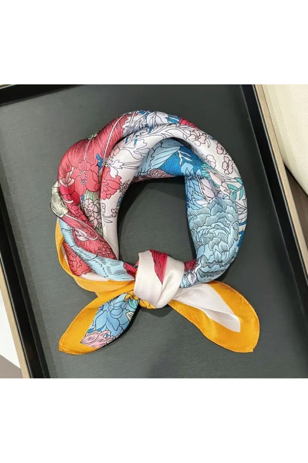 Çiçek Buketi, Güneşten Koruyan, Rüzgar Geçirmez, Çift Taraf Baskılı, Fular, Eşarp 70x70