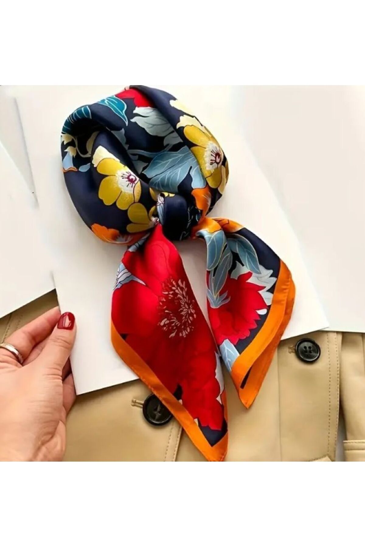 Bohem Çiçekler, Güneşten Koruyan, Rüzgar Geçirmez, Çift Taraf Baskılı, Fular, Eşarp 70x70