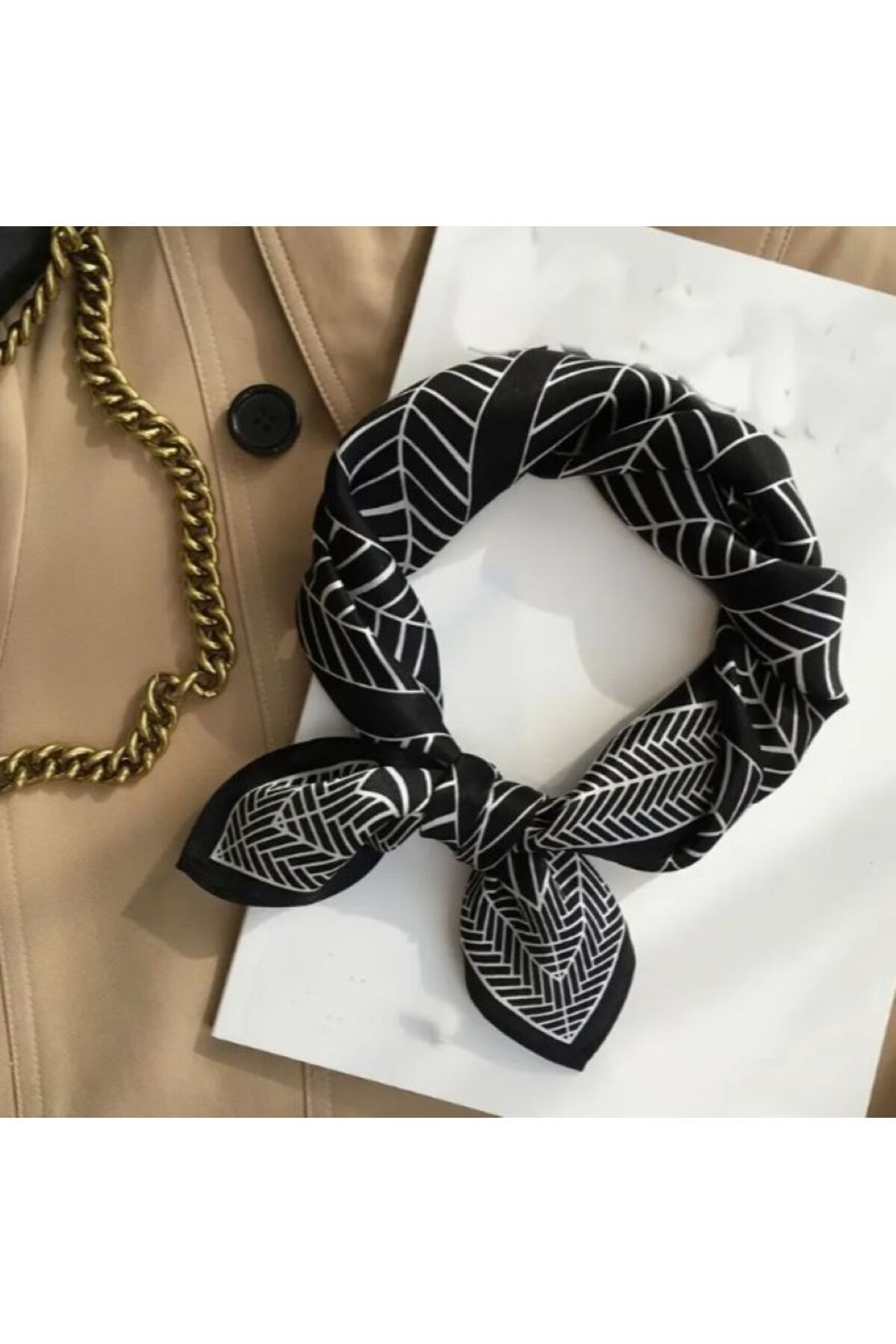 Geometrik Desenli, Güneşten Koruyan, Rüzgar Geçirmez, Çift Taraf Baskılı, Fular, Eşarp 70x70