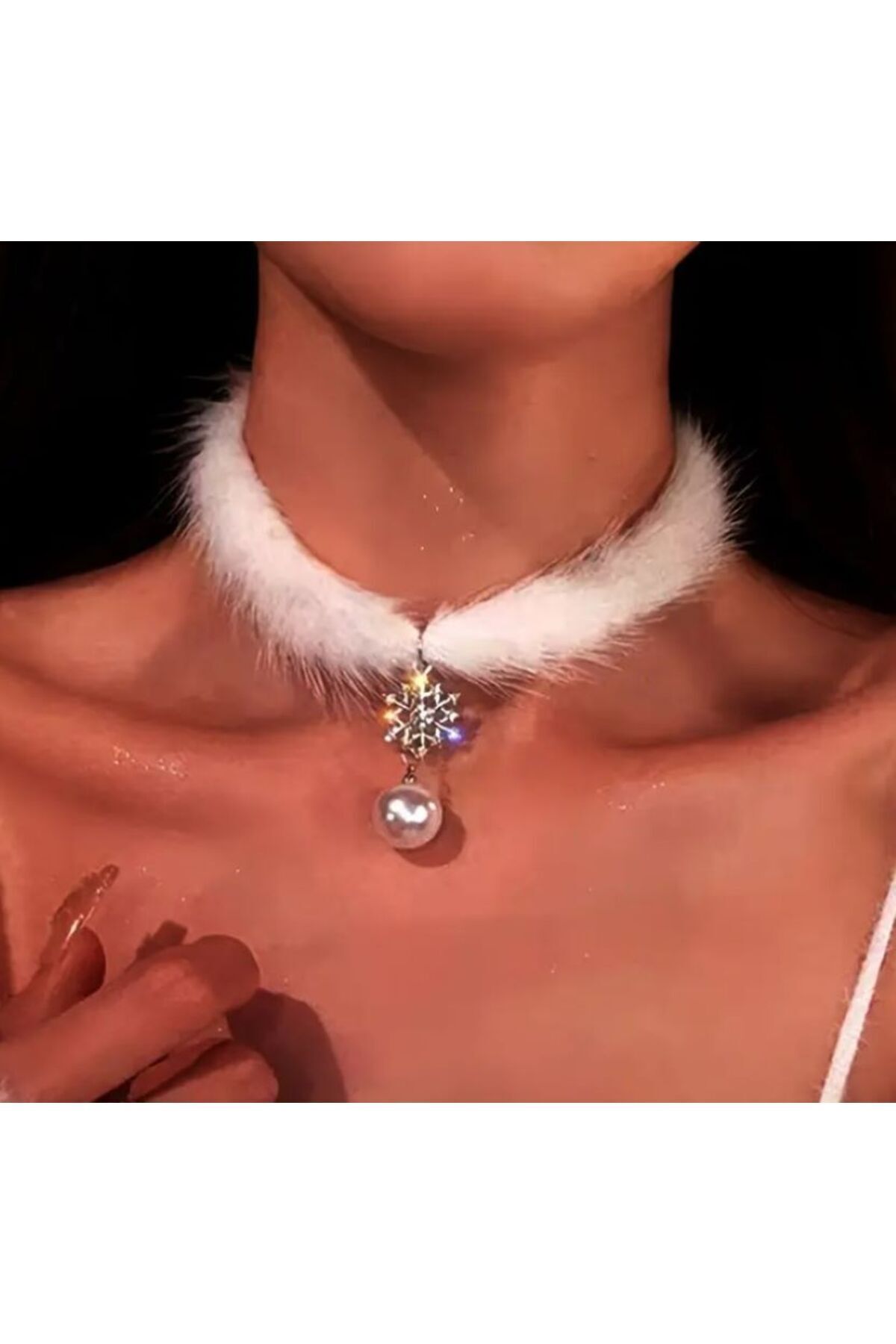 Peluş Kar Tanesi Kolye