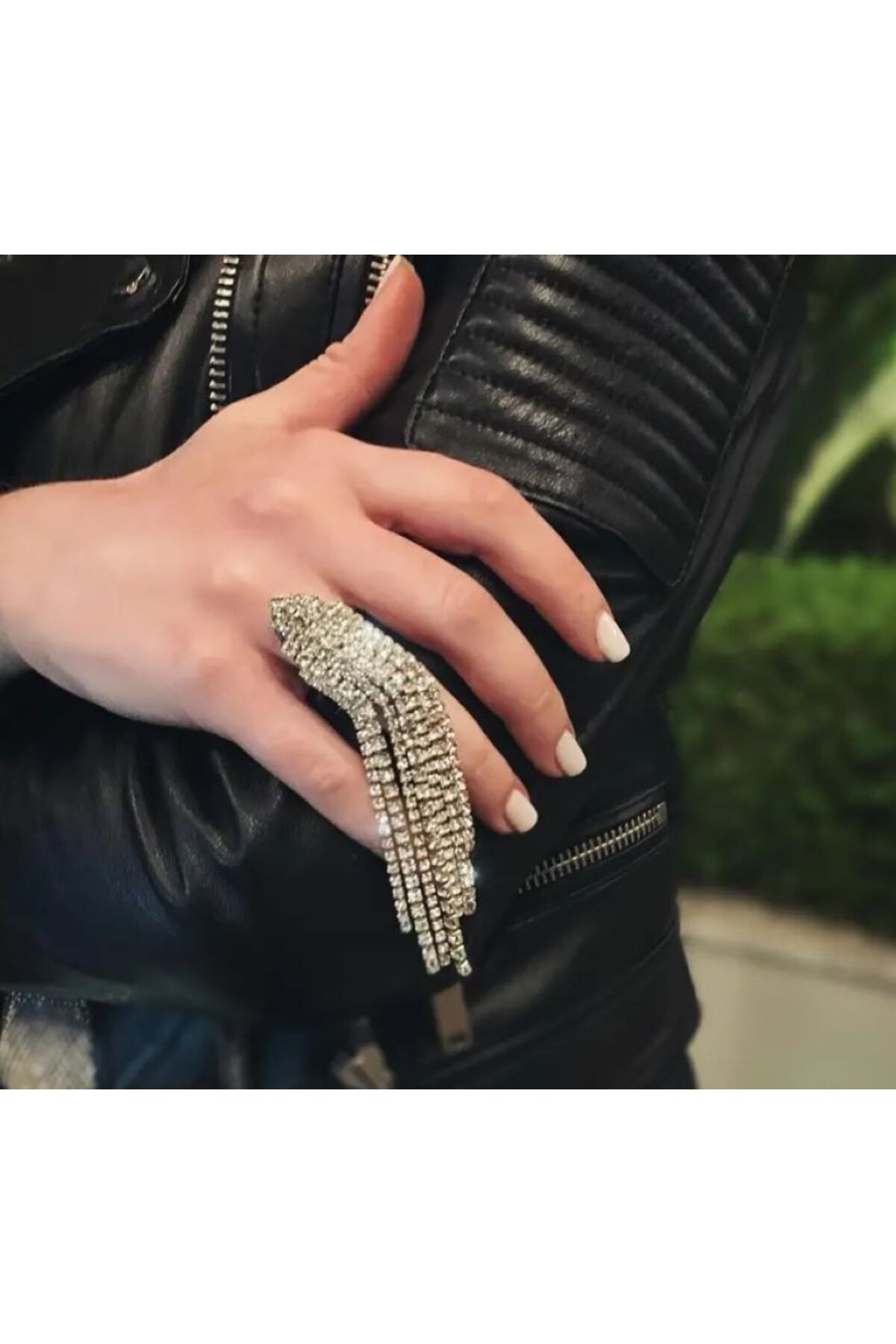 Sacaklı Parıltılı Punk Yüzük