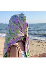 Bohem Tarzda Hafif Saten Yeşil Mor Çiçek Baskılı Ithal Ipek Saten Kare Fular Şal Eşarp 70x70