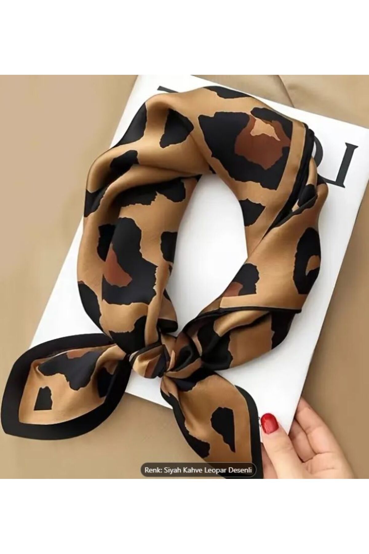 Kızıl Leopar Desenli Boyun Aksesuarı Içift Taraflı Kare Şal Eşarp 70cmx70cm