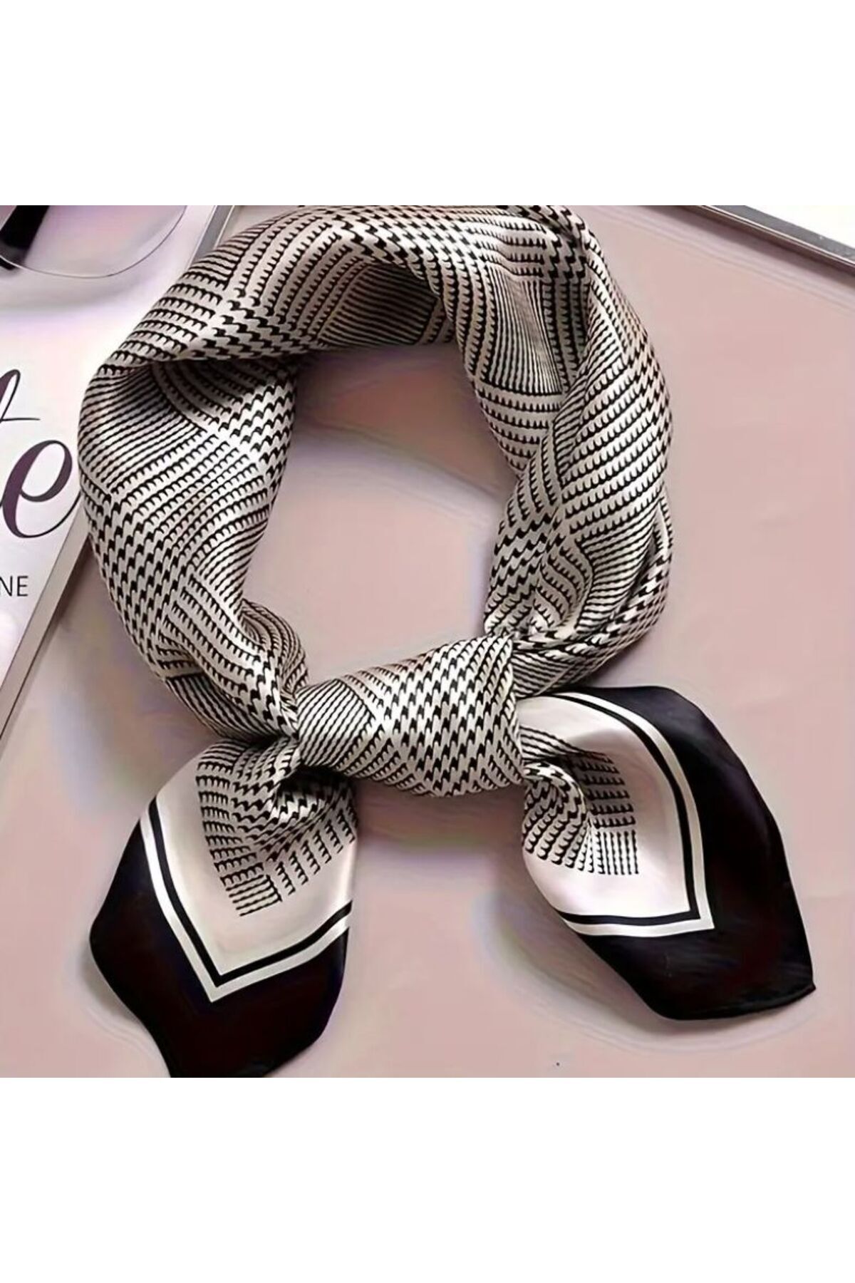 Nostaljik Güneş, Rüzgar Geçirmez, Çift Taraf Baskılı, Şal, Fular, Eşarp 70x70