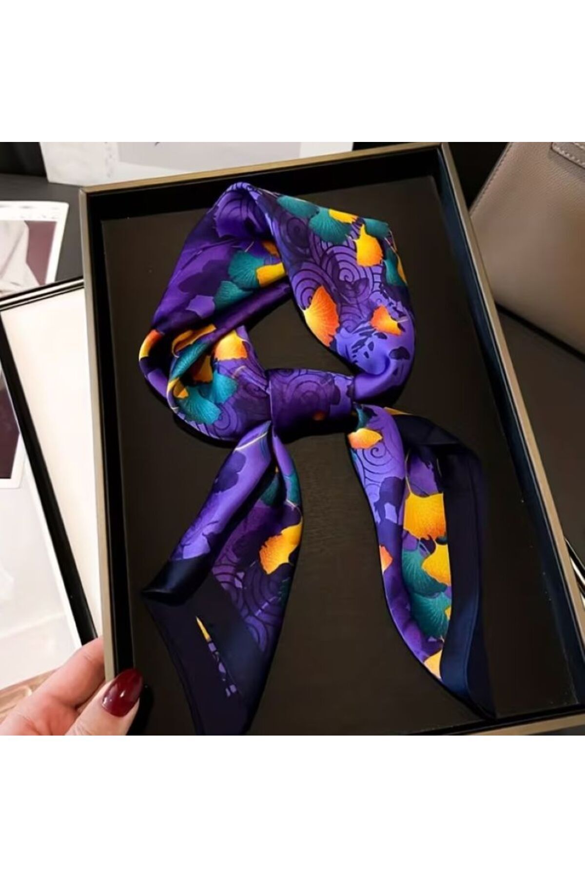 Yaprak Desenli, Güneşten Koruyan, Rüzgar Geçirmez, Çift Taraf Baskılı, Fular, Eşarp 70x70