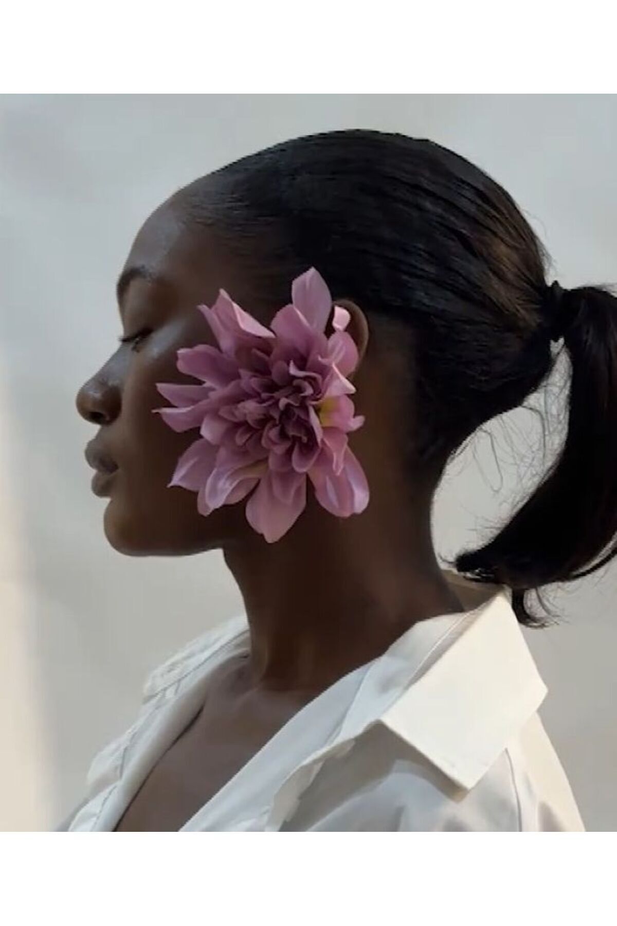 Mor Gerçekçi Krizantem Çiçeği, Tasarım, Parti, Plaj