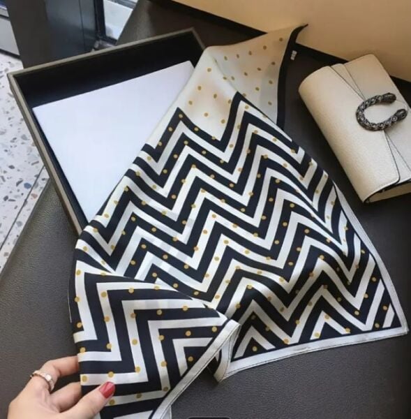 İskandinav Tarzı, Puantiyeli, Nefes Alabilen, Güneş Korumalı Çift Taraflı Şal, Fular 70cmx70cm(