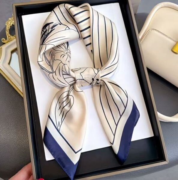 Zambak Desenli, Güneş, Rüzgar Geçirmez, Çift Taraf Baskılı, Şal, Fular, Eşarp 70x70