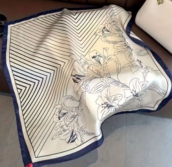 Zambak Desenli, Güneş, Rüzgar Geçirmez, Çift Taraf Baskılı, Şal, Fular, Eşarp 70x70