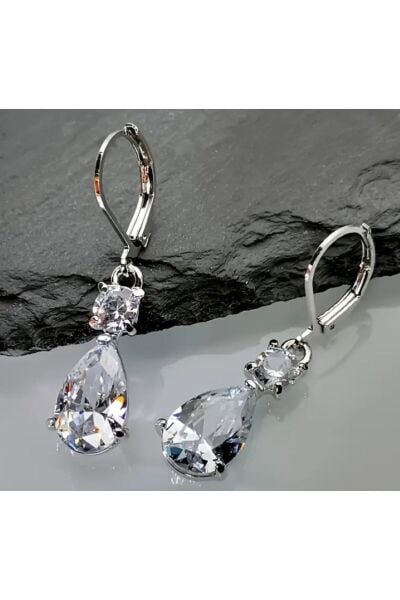 Zirkon Taşlı Elmas Kesim Sallanan Küpe