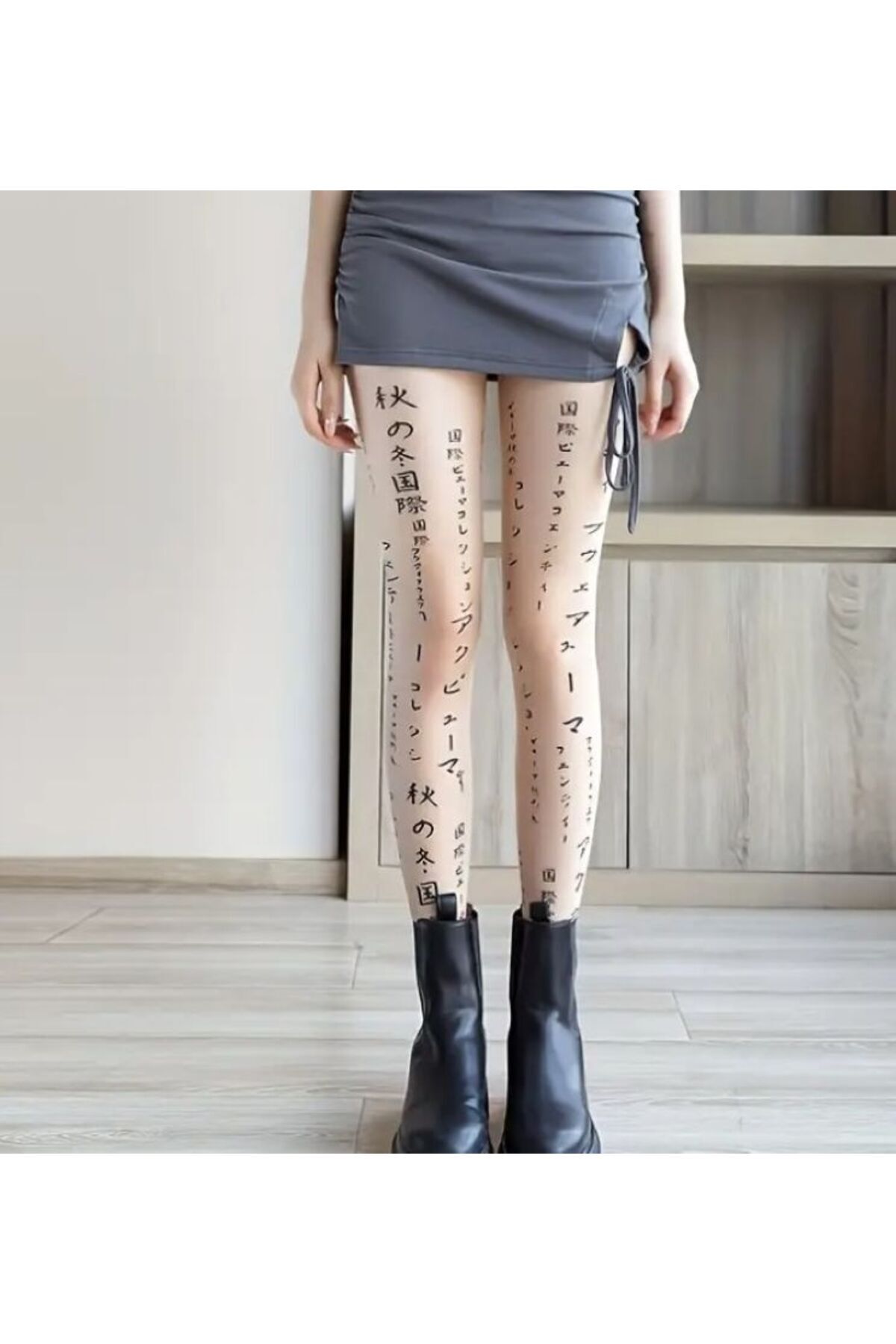 Uzak Doğu, Kore, Esintili, Kilotlu Çorap