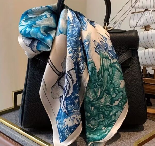 Seçkin, Nefes alan, Saf İpek, Kare Fular 53cmx53cm