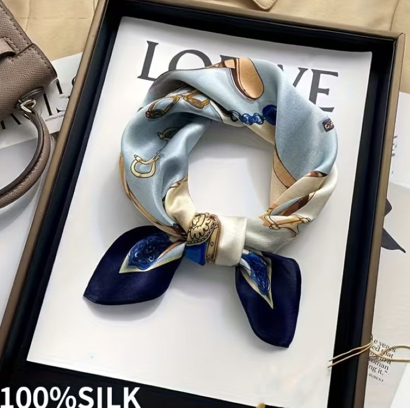 Zincir Detaylı, Saf İpek, Kare Fular 53cmx53cm