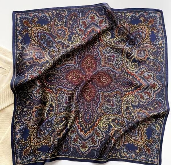 Çiçek Ağacı, Güneşten Koruyan, Rüzgar Geçirmez, Çift Taraf Baskılı, Fular, Eşarp 70x70