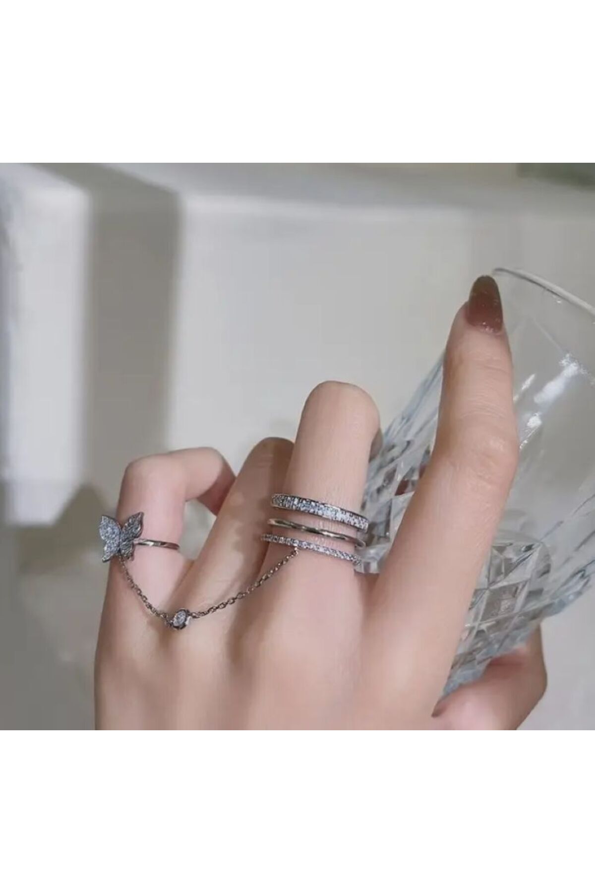 Zincir ve Kelebek Detaylı, Ayarlanabilir Sallantılı, Bağlantılı Yüzük