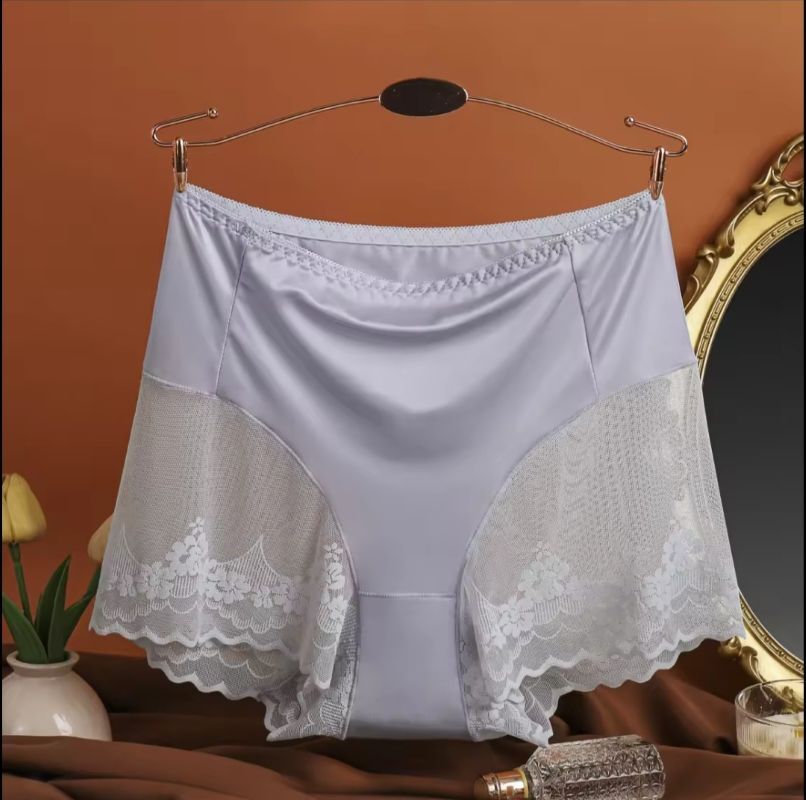 Üç Etkili Push-Up, Lift-Up, Nefes Alabilir, İz Bırakmayan Dantel Detaylı Brezilian Korse-Lila