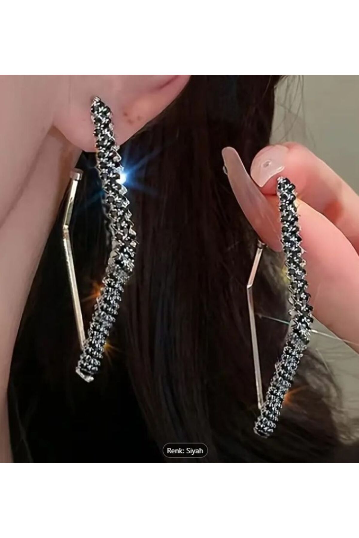 Elmas Görünümlü Çivili, Zarif Küpe