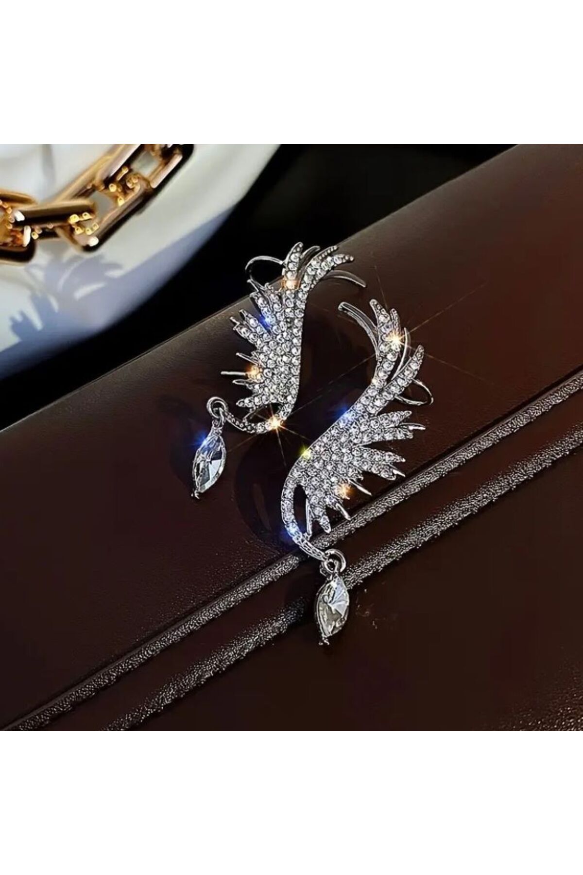 Gümüş Kaplama Göz Alıcı Melek Kanadı Taşlı Küpeler