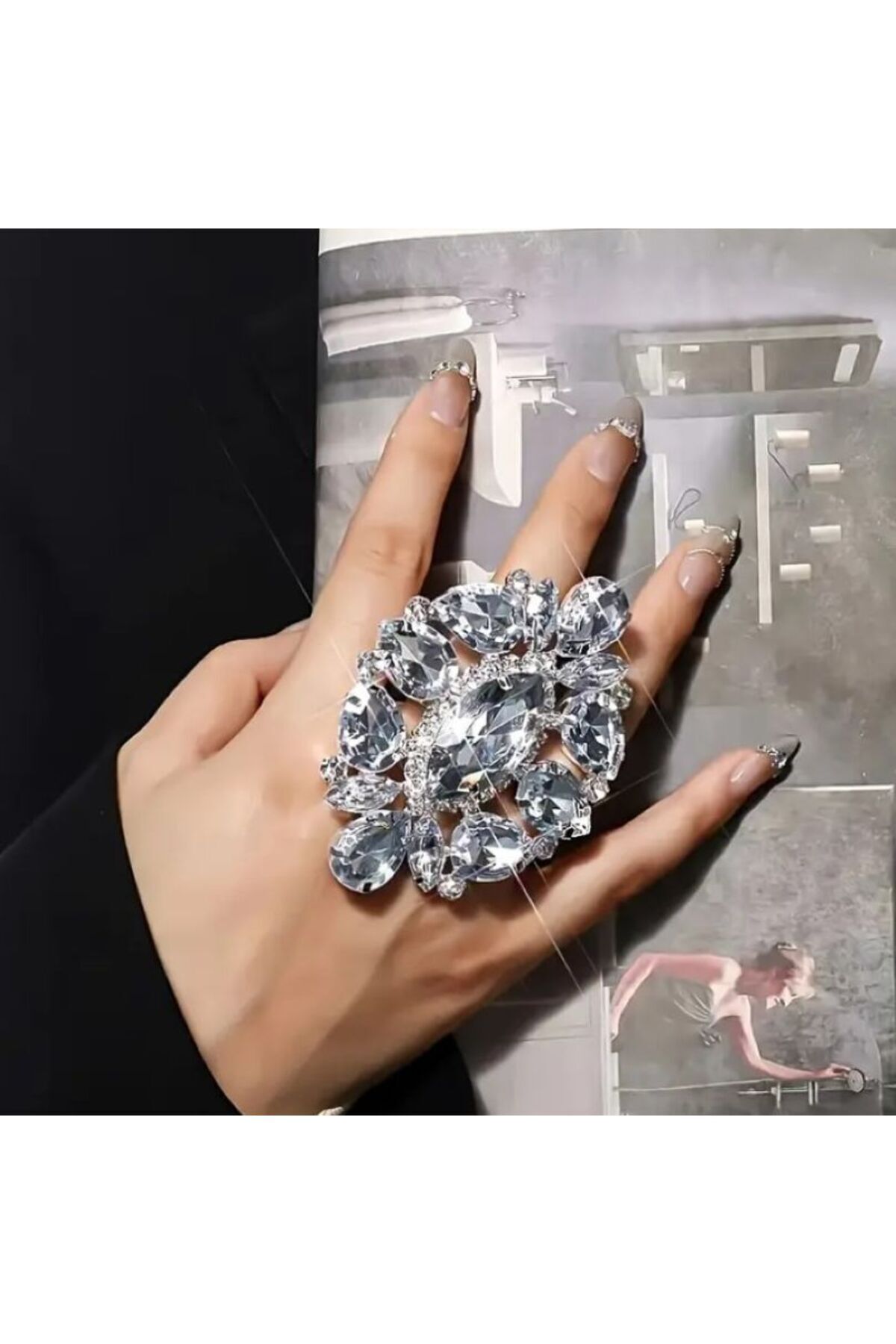 Yapay Elmas Görünümlü, Parlak, Gösterişli, Abartı Yüzük