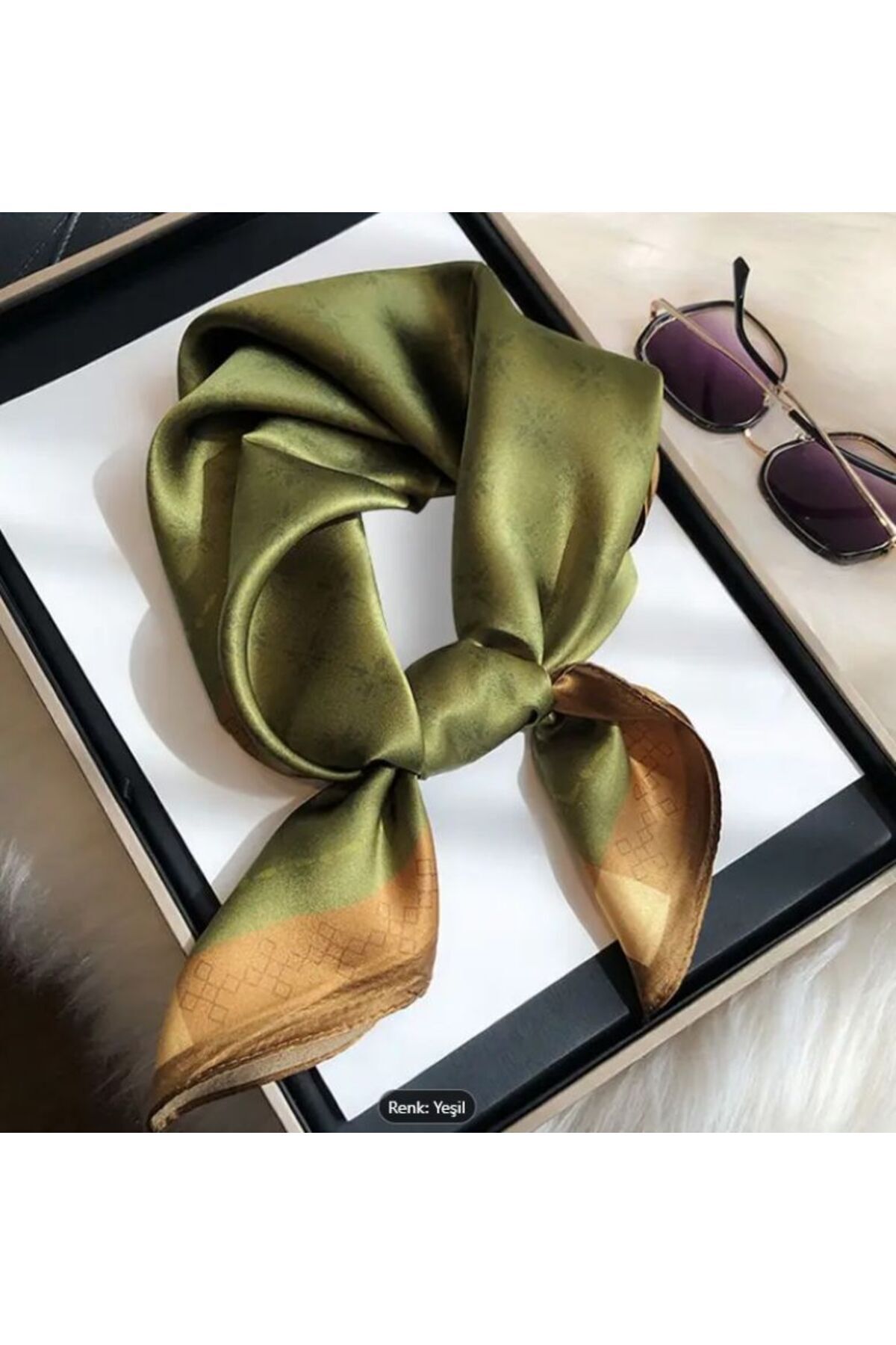 Zümrüt Yeşili, Güneşten Koruyan, Rüzgar Geçirmez, Çift Taraf Baskılı, Fular, Eşarp 70x70