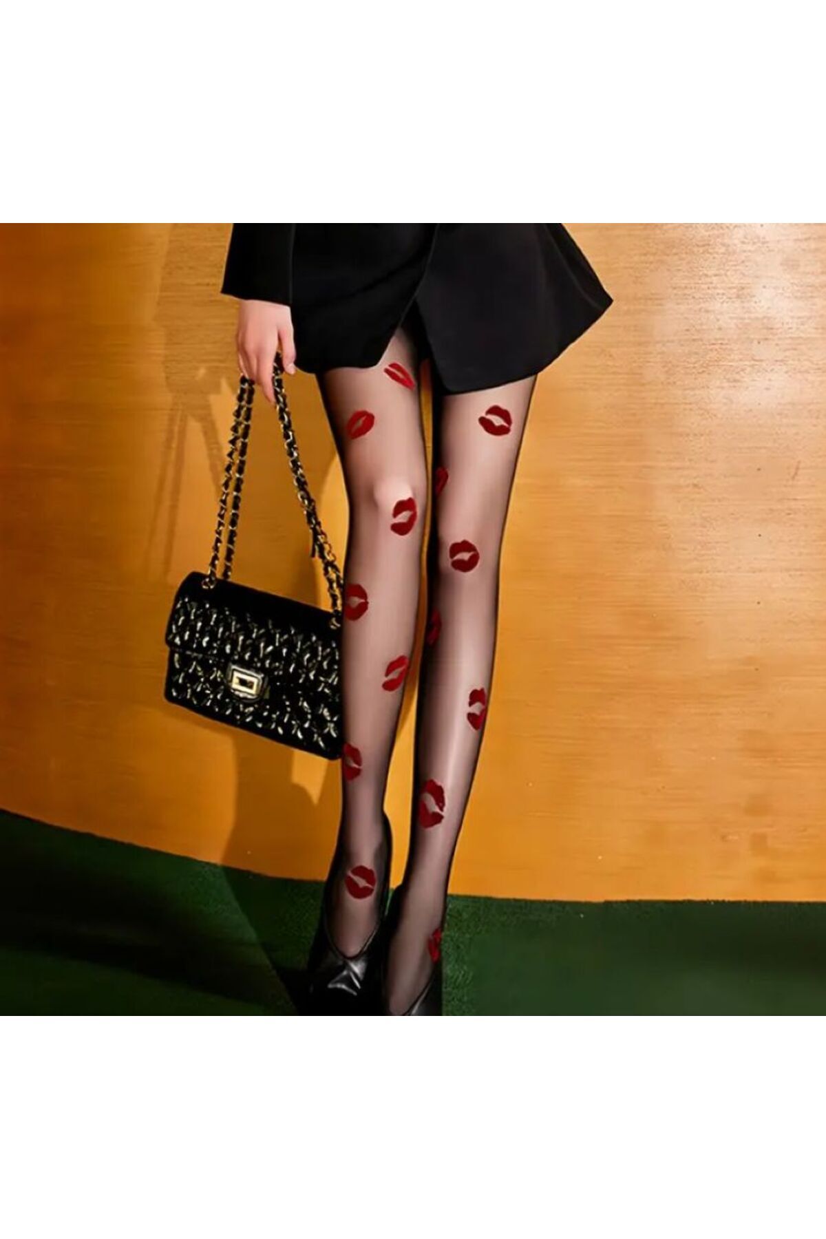 Kırmızı Dudaklar Figürlü, Çarpıcı, Külotlu Çorap 40Kg-65Kg