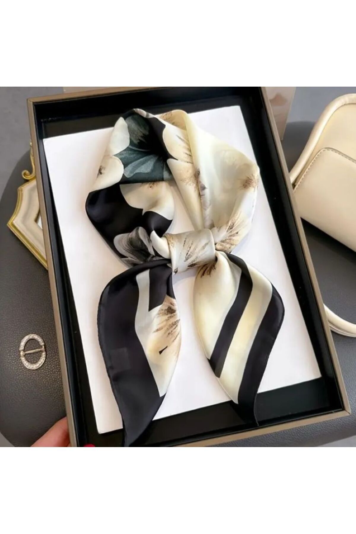 Zarafeti Vurgulayan, Güneşten Koruyan, Rüzgar Geçirmez, Çift Taraf Baskılı, Fular, Eşarp 70x70