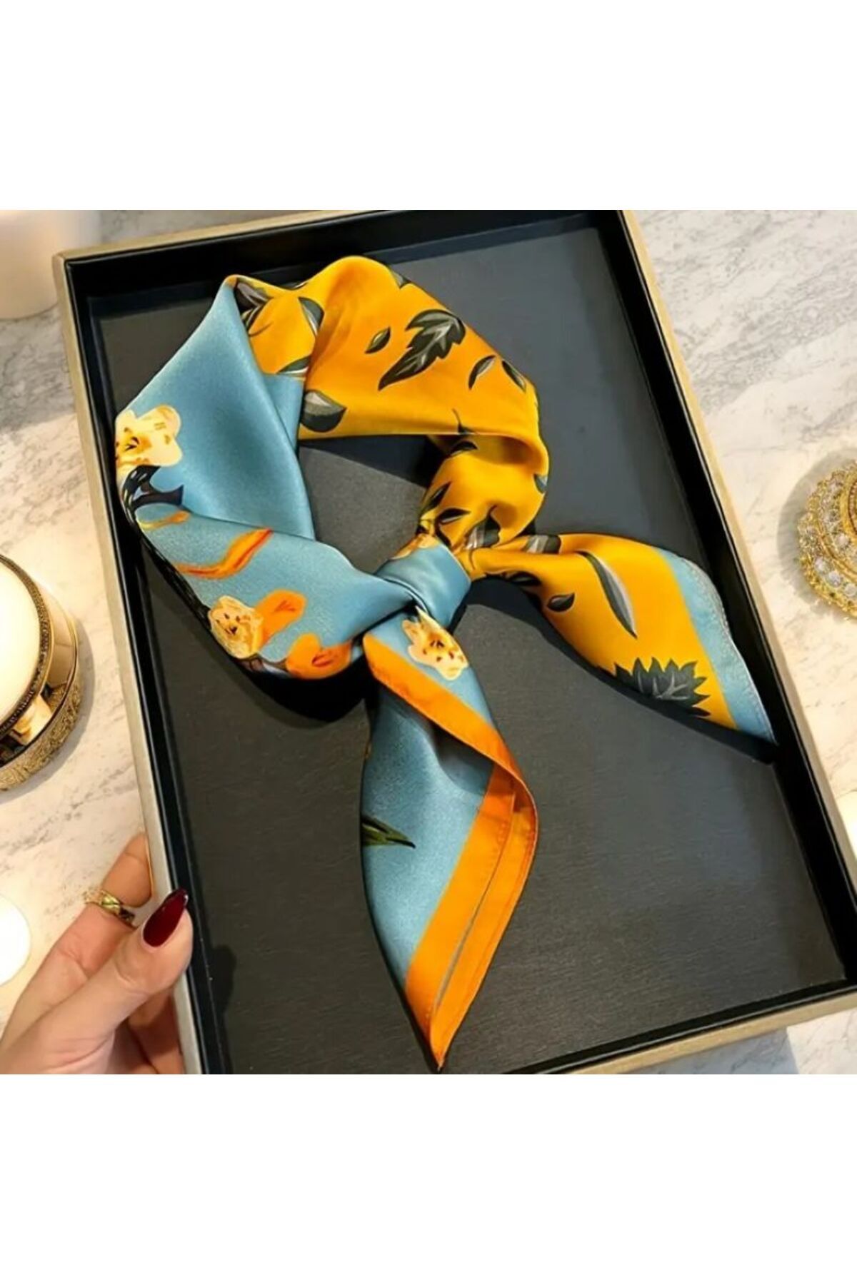 Bohemya, Canlı Renkler, Güneşten Koruyan, Rüzgar Geçirmez, Çift Taraf Baskılı, Fular, Eşarp 70x70