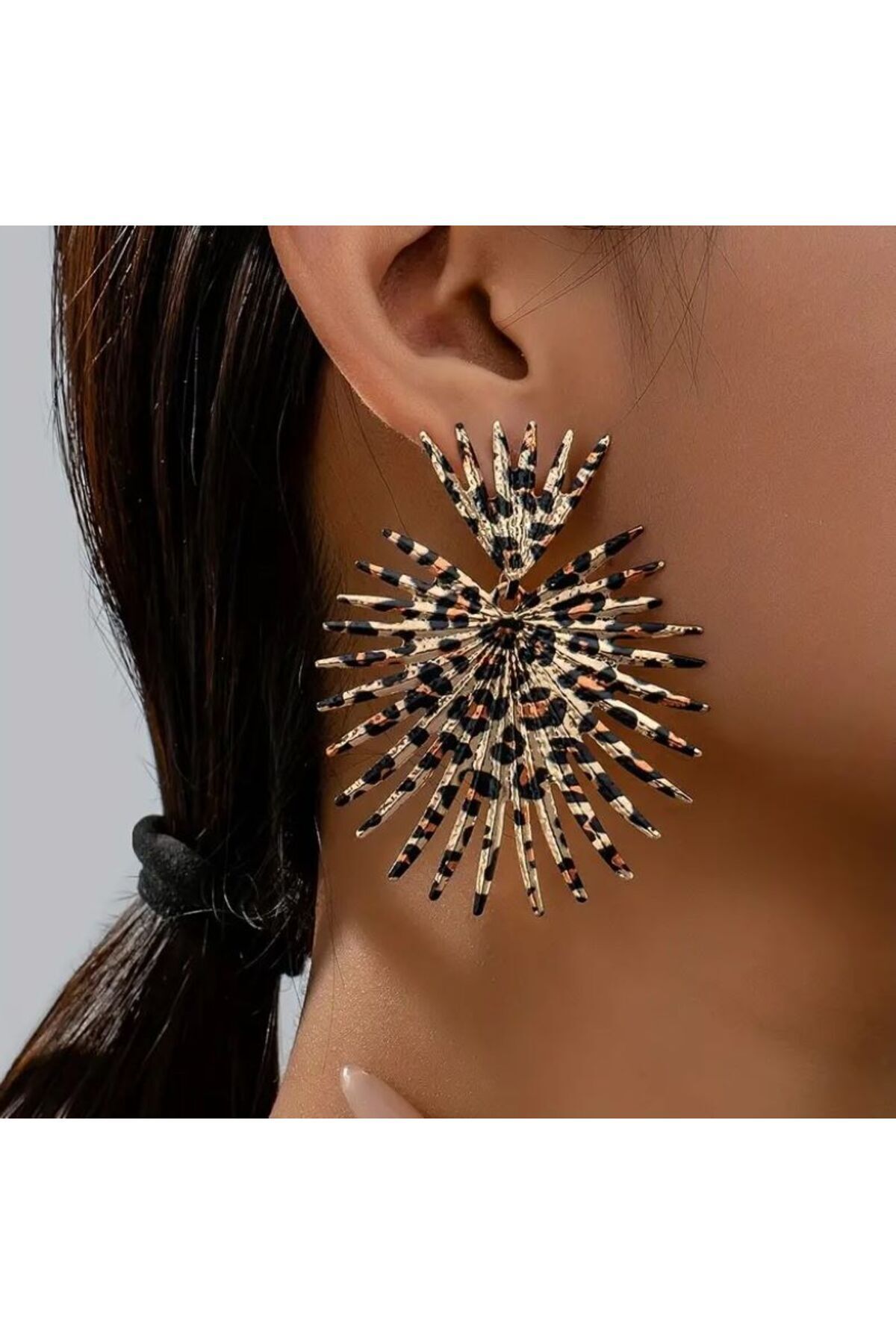 Leopar Desenli, Dikenli 18 Ayar Altın Kaplama Küpe