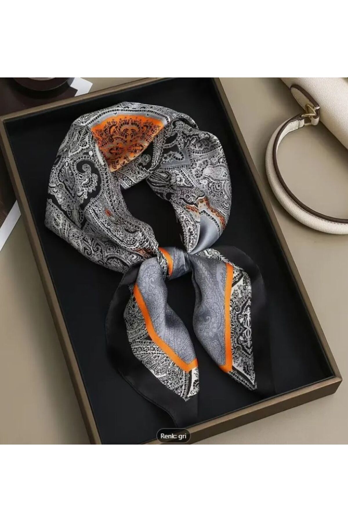 Retro Desenli, Yumuşak,, Güneşten Koruyan, Rüzgar Geçirmez, Çift Taraf Baskılı, Fular, Eşarp 70x70