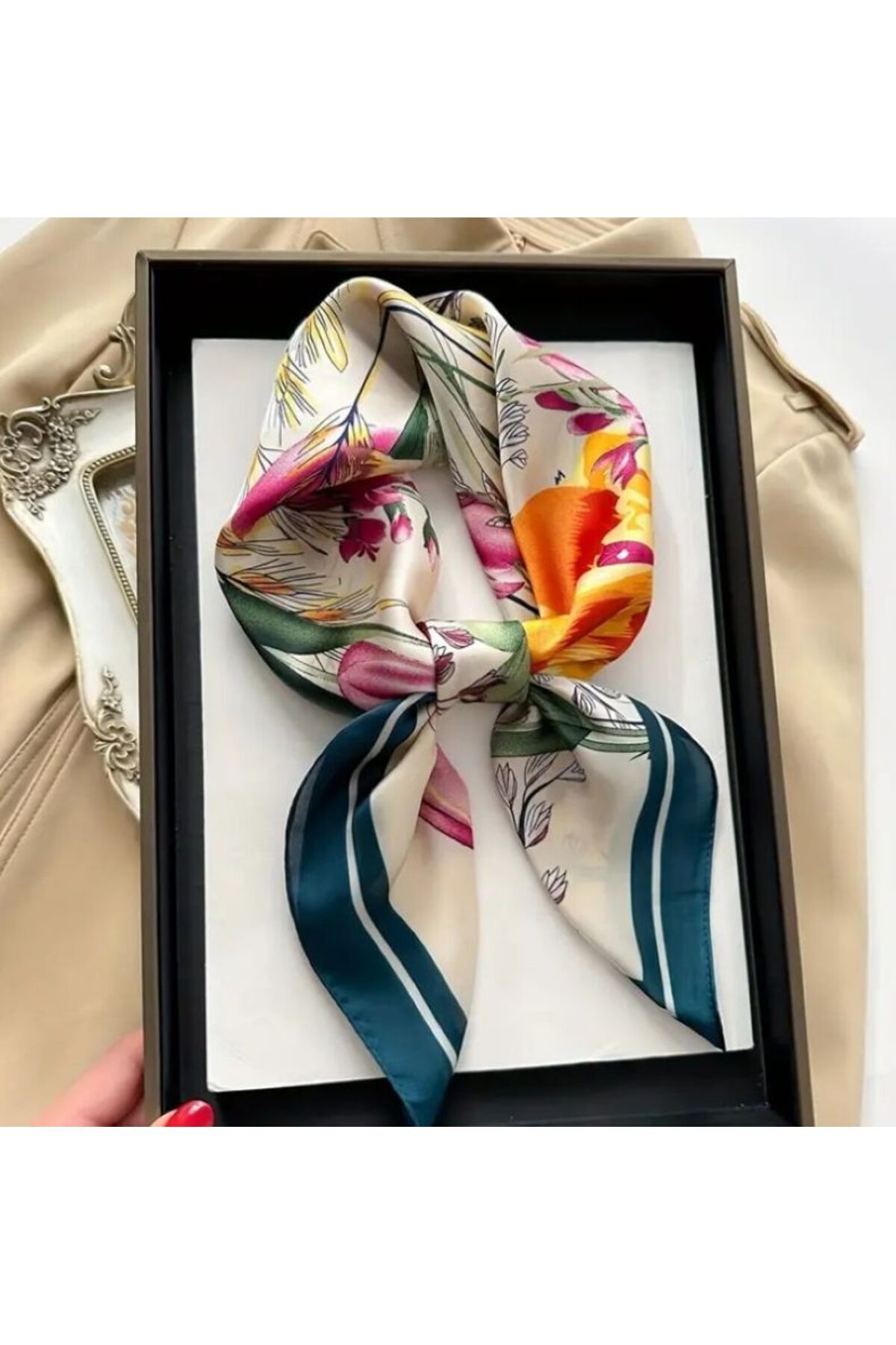 Elegant, Güneşten Koruyan, Rüzgar Geçirmez, Çift Taraf Baskılı, Fular, Eşarp 70x70